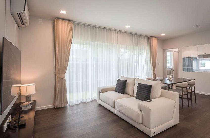 House with Shared Pool in Bangnatrad